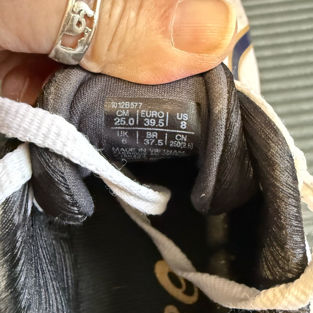 Asics Kayano 30 - Picture 7 of 8